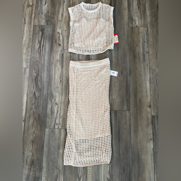 Steve Madden Cream Knit 2 piece set - Picture 2 of 6